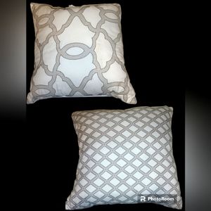 Throw pillow